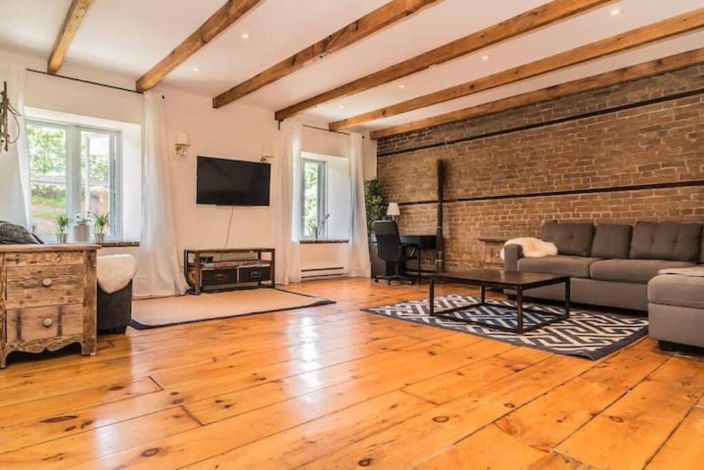 Апартаменты North House - Mtl Artist Loft - Champs Монреаль Экстерьер фото