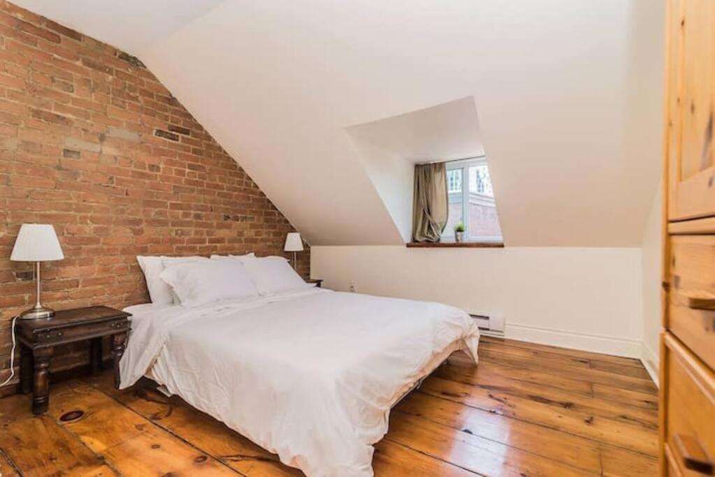 Апартаменты North House - Mtl Artist Loft - Champs Монреаль Экстерьер фото